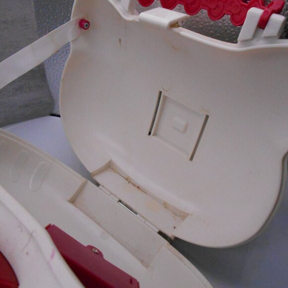 HELLO KITTY COLLECTIBLE SANRIO 2012 PLASTIC HAND PURSE CASE LIGHTS UP!! TOY - Picture 10 of 15